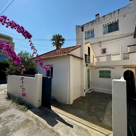 Maison Provencale En Bord De * 발로리스